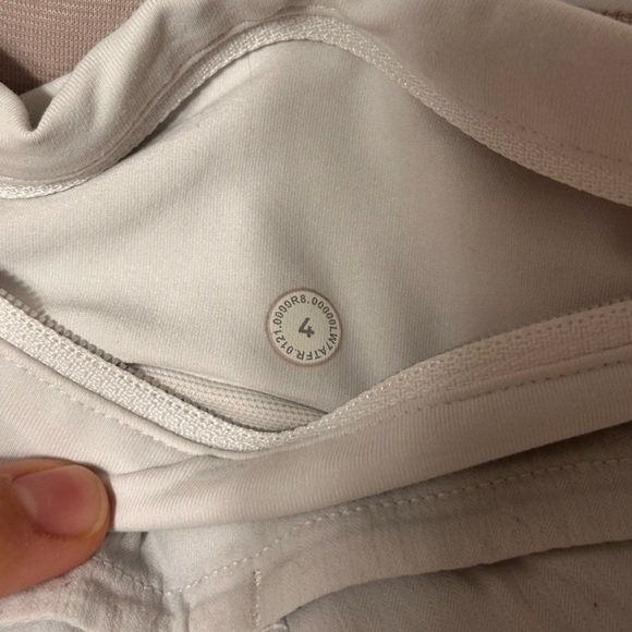 Lululemon White Speed Up Shorts - Picture 5 of 5